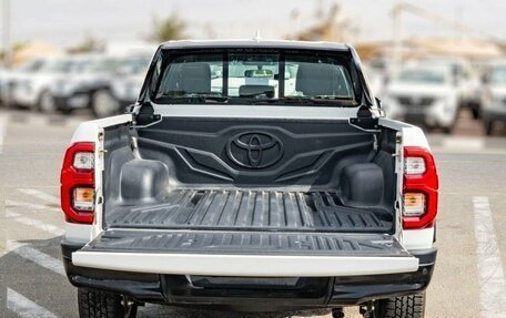 Toyota Hilux VIII, 2025 год, 8 364 500 рублей, 5 фотография