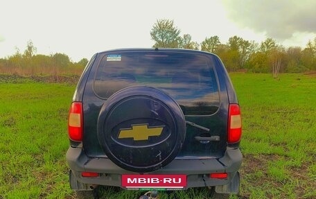 Chevrolet Niva I рестайлинг, 2005 год, 258 960 рублей, 2 фотография