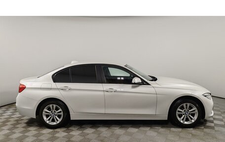 BMW 3 серия, 2018 год, 1 925 000 рублей, 4 фотография