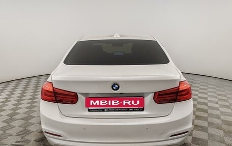 BMW 3 серия, 2018 год, 1 925 000 рублей, 6 фотография
