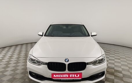 BMW 3 серия, 2018 год, 1 925 000 рублей, 2 фотография