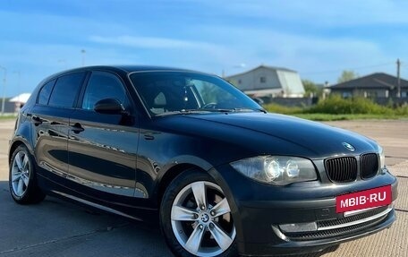 BMW 1 серия, 2009 год, 579 000 рублей, 2 фотография