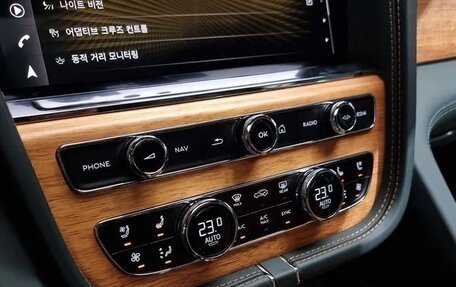 Bentley Bentayga I, 2022 год, 21 650 000 рублей, 10 фотография