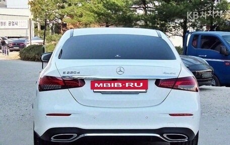 Mercedes-Benz E-Класс, 2022 год, 4 400 000 рублей, 4 фотография