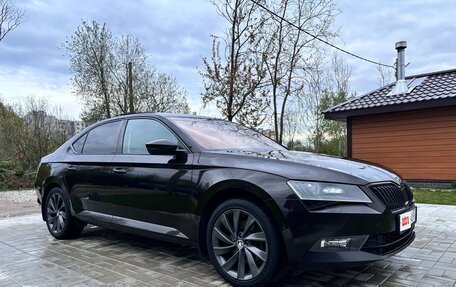 Skoda Superb III рестайлинг, 2015 год, 1 879 000 рублей, 3 фотография