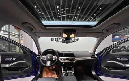 BMW 3 серия, 2022 год, 3 090 000 рублей, 11 фотография