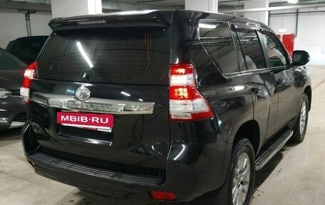 Toyota Land Cruiser Prado 150 рестайлинг 2, 2014 год, 3 200 000 рублей, 5 фотография