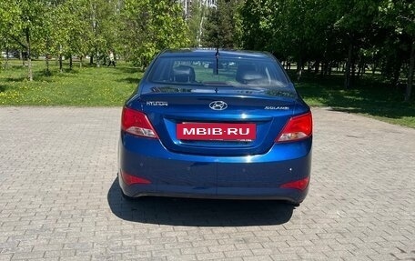 Hyundai Solaris II рестайлинг, 2015 год, 990 000 рублей, 3 фотография