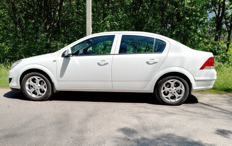 Opel Astra H, 2011 год, 600 000 рублей, 1 фотография