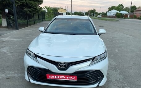 Toyota Camry, 2018 год, 2 500 000 рублей, 1 фотография