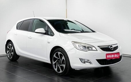 Opel Astra J, 2011 год, 866 000 рублей, 1 фотография