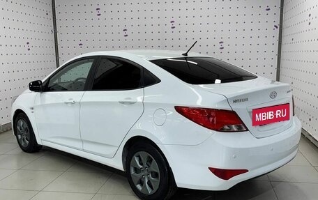 Hyundai Solaris II рестайлинг, 2015 год, 1 115 000 рублей, 5 фотография