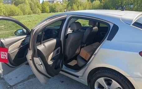 Chevrolet Cruze II, 2011 год, 1 000 000 рублей, 5 фотография