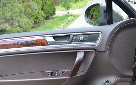 Volkswagen Touareg III, 2013 год, 2 600 000 рублей, 12 фотография