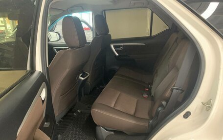 Toyota Fortuner II, 2018 год, 3 654 000 рублей, 23 фотография