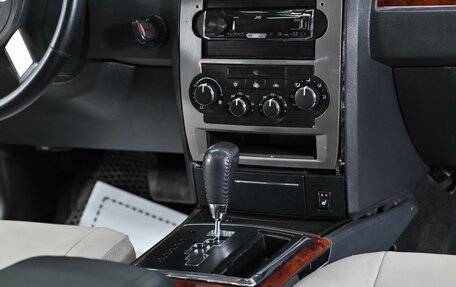 Chrysler 300C II, 2004 год, 785 000 рублей, 13 фотография