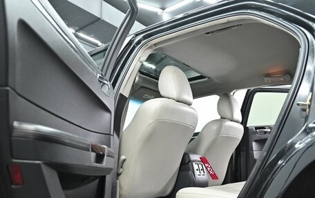Chrysler 300C II, 2004 год, 785 000 рублей, 17 фотография