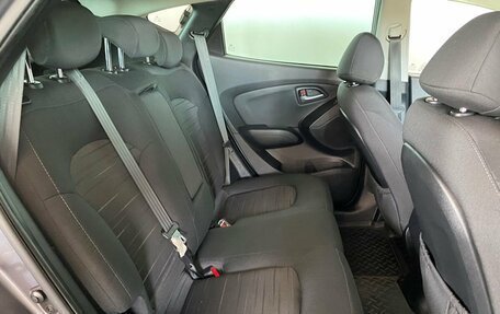 Hyundai ix35 I рестайлинг, 2015 год, 1 250 000 рублей, 10 фотография