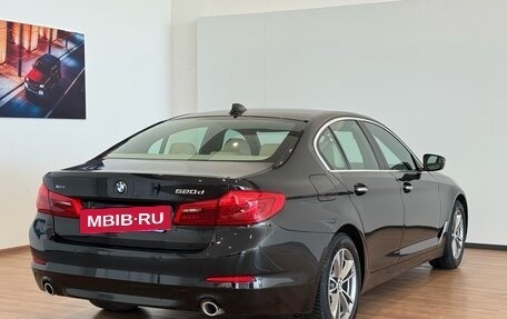 BMW 5 серия, 2018 год, 3 250 000 рублей, 2 фотография