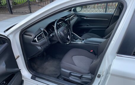 Toyota Camry, 2018 год, 2 500 000 рублей, 3 фотография