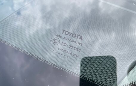 Toyota Camry, 2017 год, 2 600 000 рублей, 8 фотография