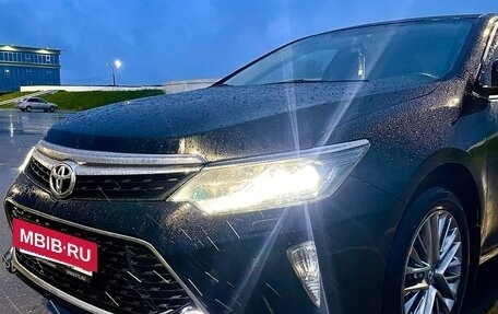 Toyota Camry, 2017 год, 2 600 000 рублей, 3 фотография