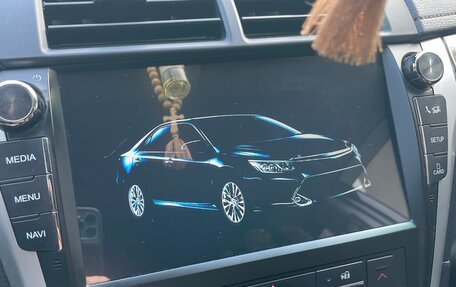 Toyota Camry, 2017 год, 2 600 000 рублей, 11 фотография