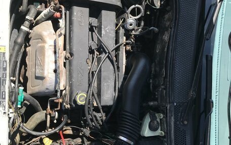Ford Focus IV, 2000 год, 265 000 рублей, 11 фотография