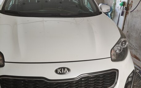 KIA Sportage IV рестайлинг, 2017 год, 1 000 000 рублей, 5 фотография