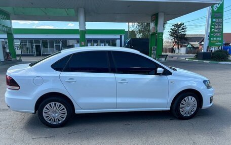 Volkswagen Polo VI (EU Market), 2020 год, 975 000 рублей, 2 фотография