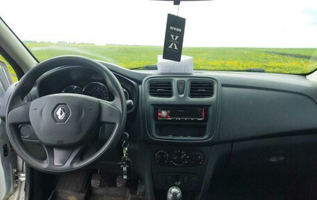 Renault Sandero II рестайлинг, 2015 год, 690 000 рублей, 15 фотография