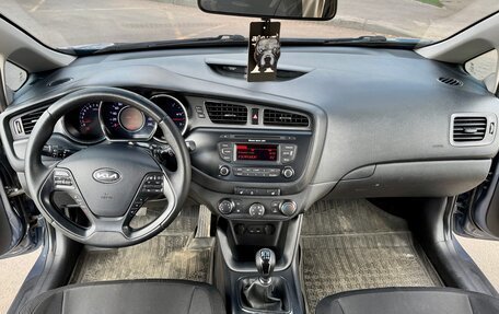 KIA cee'd III, 2012 год, 900 000 рублей, 14 фотография