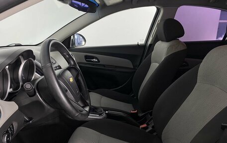 Chevrolet Cruze II, 2013 год, 739 000 рублей, 10 фотография