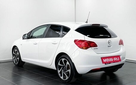 Opel Astra J, 2011 год, 866 000 рублей, 4 фотография