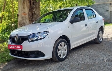 Renault Logan II, 2018 год, 495 000 рублей, 2 фотография