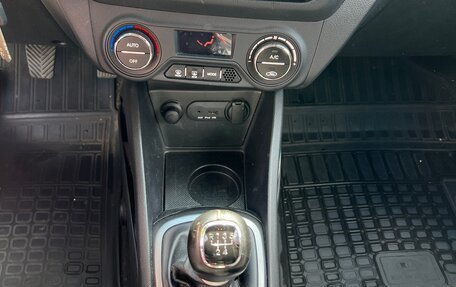 KIA Rio III рестайлинг, 2012 год, 1 000 000 рублей, 9 фотография