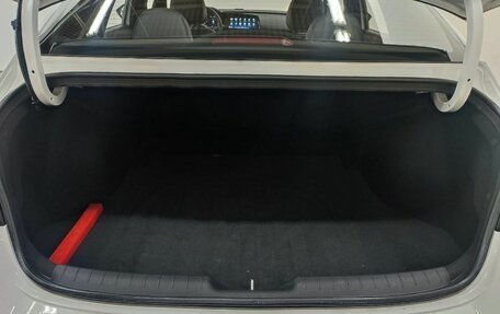 Hyundai Elantra, 2023 год, 2 250 000 рублей, 12 фотография