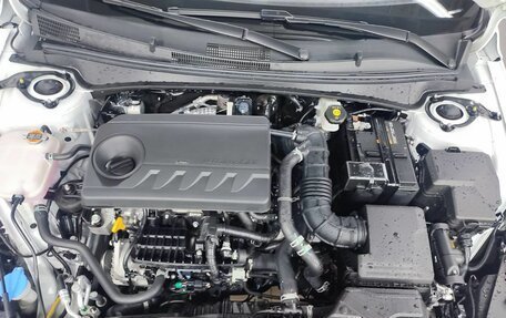 Hyundai Elantra, 2023 год, 2 250 000 рублей, 11 фотография