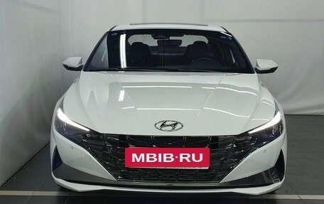 Hyundai Elantra, 2023 год, 2 250 000 рублей, 8 фотография
