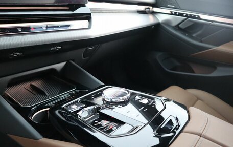 BMW 5 серия, 2024 год, 9 080 000 рублей, 19 фотография