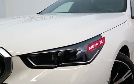 BMW 5 серия, 2024 год, 9 080 000 рублей, 8 фотография