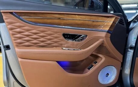 Bentley Flying Spur, 2021 год, 19 160 000 рублей, 13 фотография