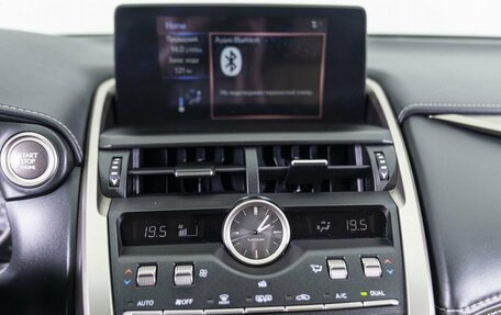 Lexus NX I, 2018 год, 2 990 000 рублей, 23 фотография