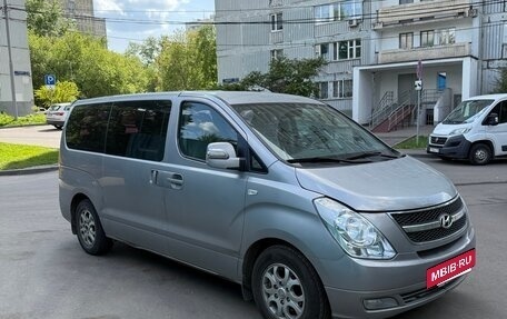Hyundai Grand Starex Grand Starex I рестайлинг 2, 2013 год, 1 500 000 рублей, 2 фотография