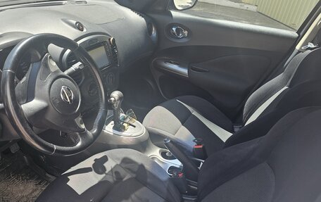 Nissan Juke II, 2013 год, 900 000 рублей, 11 фотография