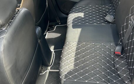 Hyundai Solaris II рестайлинг, 2012 год, 850 000 рублей, 5 фотография