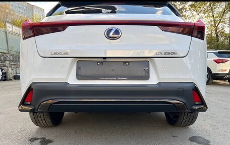 Lexus UX I, 2021 год, 4 250 000 рублей, 4 фотография