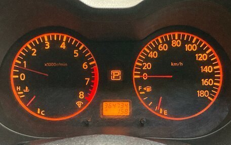 Nissan Avenir II, 2003 год, 395 000 рублей, 23 фотография