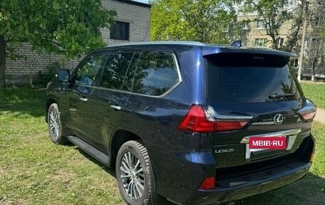 Lexus LX III, 2016 год, 7 100 000 рублей, 3 фотография