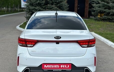 KIA Rio IV, 2021 год, 1 620 000 рублей, 4 фотография